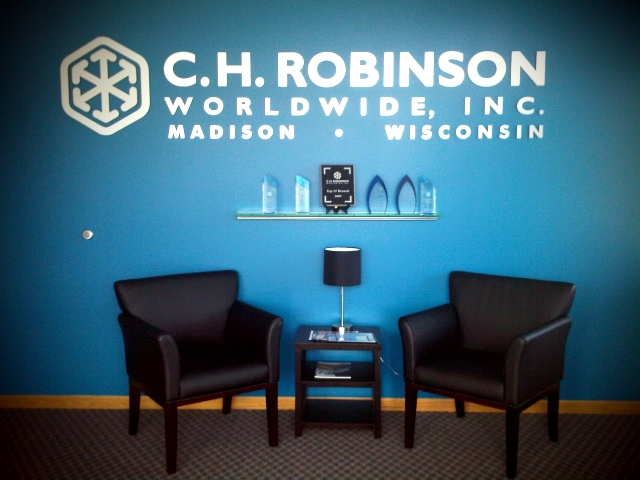 Lettres découpées C.H Robinson