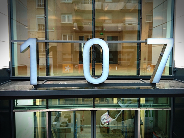 Lettres creuses chiffres