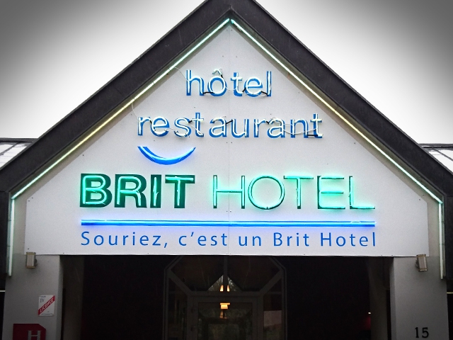 Néon haute tension Brit Hôtel