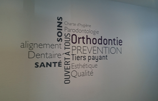 Impression Numérique et Tests Colorimétriques : Assurer la Visibilité et la Démarcation